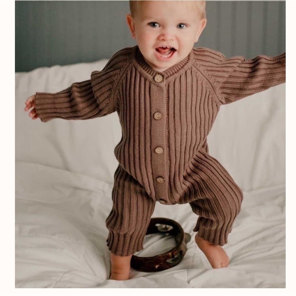 Wolfie. Jepha romper | cocoa